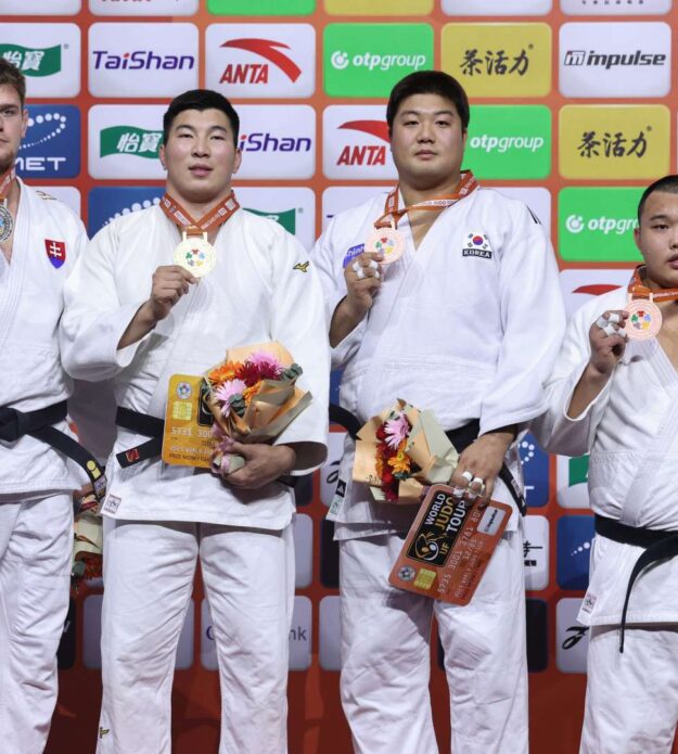Medal_100Kg11-1759062091-1759062091